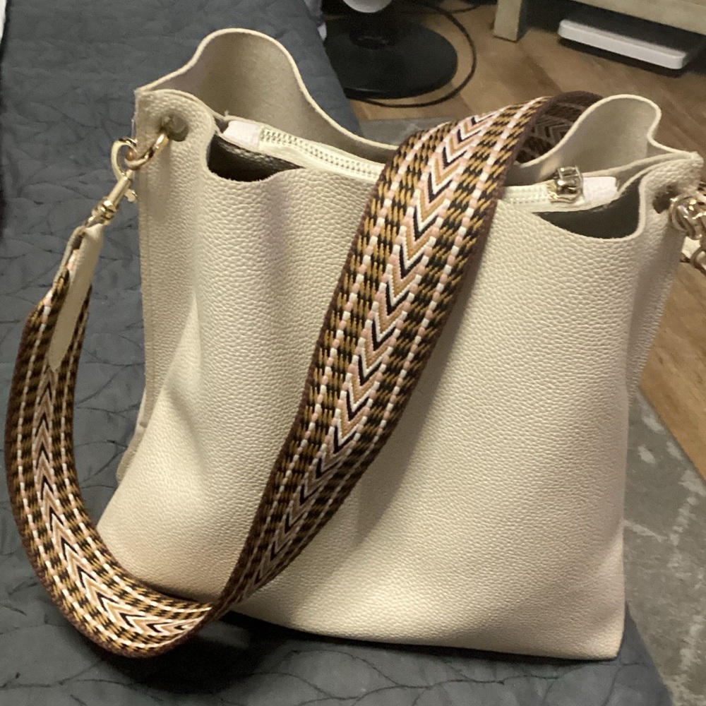 Elegant Cream Shoulder Bag with Patterned Strap